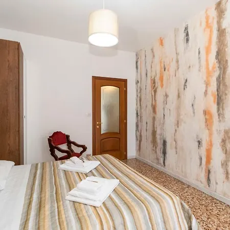 Pitagora Functional Flat Apartment *